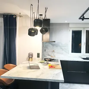 Nid Douillet - Bel Avec Garage Grenoble